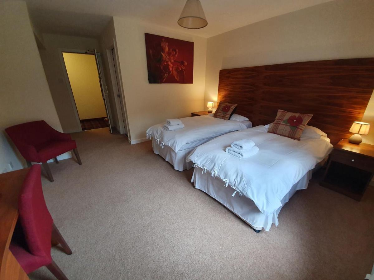 Lochailort Inn Екстериор снимка