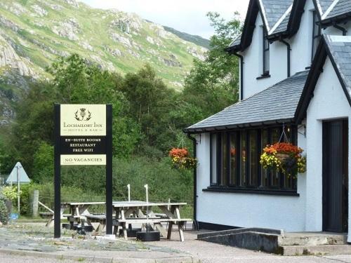 Lochailort Inn Екстериор снимка